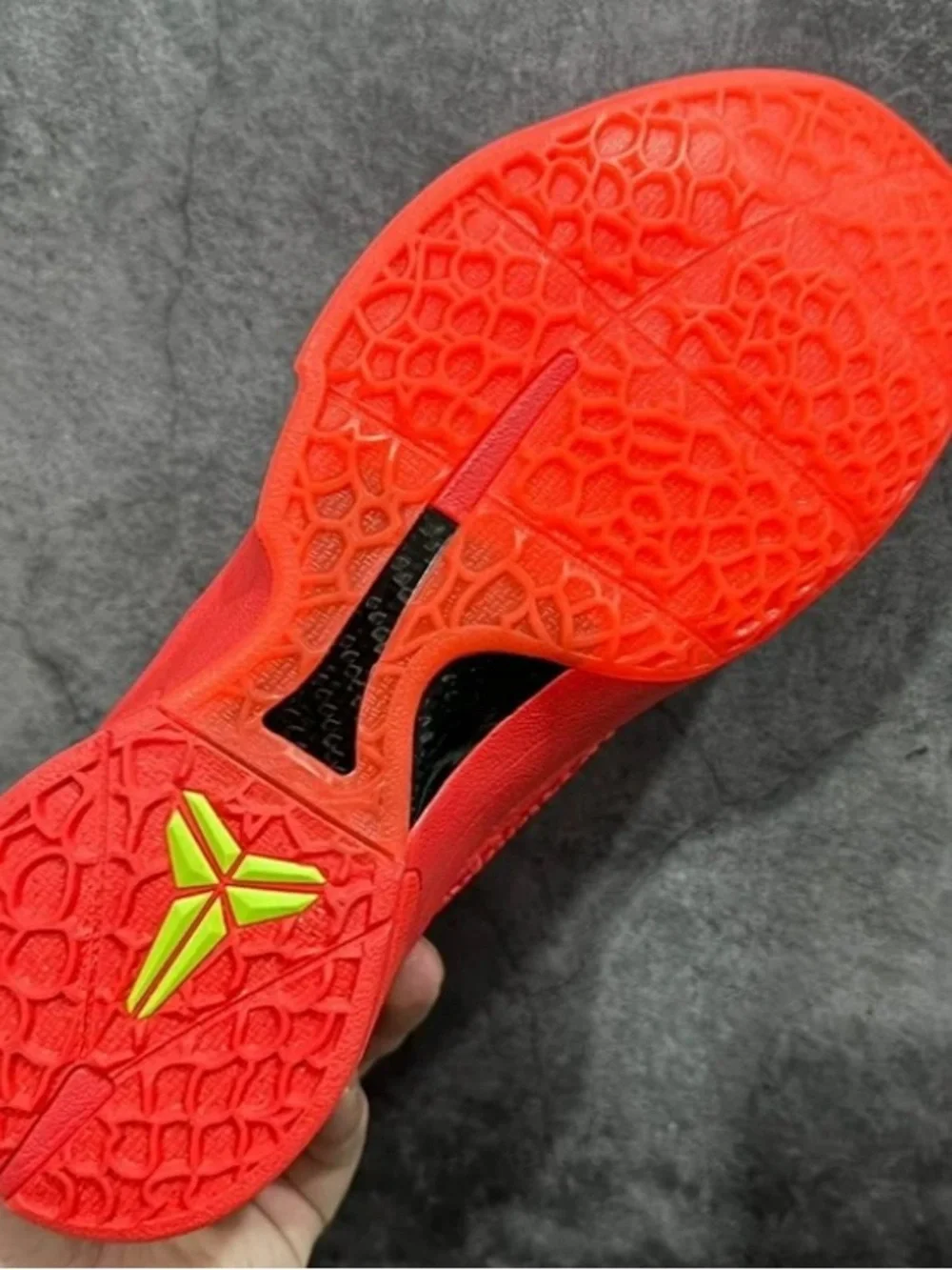 New Nike Kobe 6 Reverse Grinch Red Green Sneakers